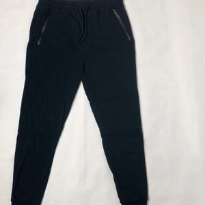 Carbon Black sweater pants 
Two pocket with zipper